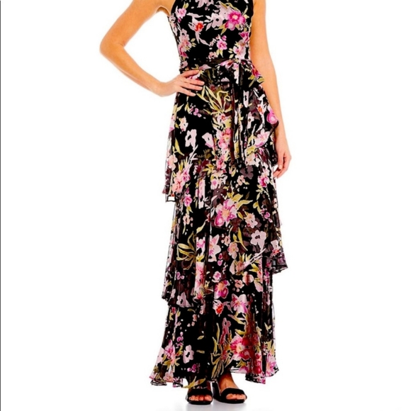 Alex Marie Shimmering Tiered Maxi Dress: Perfect for weddings! - Picture 2 of 4